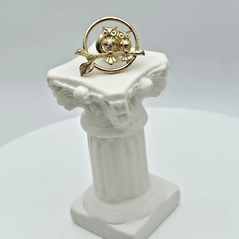 Vtg 60 Yr Old Owl Pin Brooch Tie Tack Mom Baby Owlet Birds Avon Gold Plate .75
